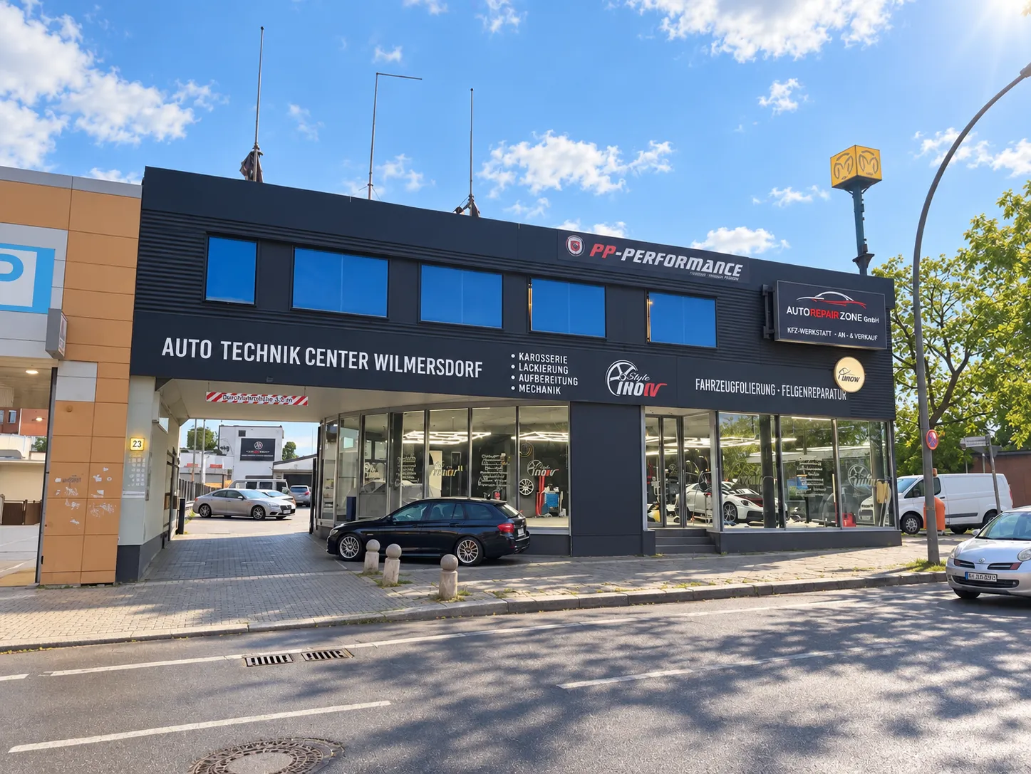 Außenansicht der AutoRepairZone GmbH in der Mecklenburgischen Straße 23